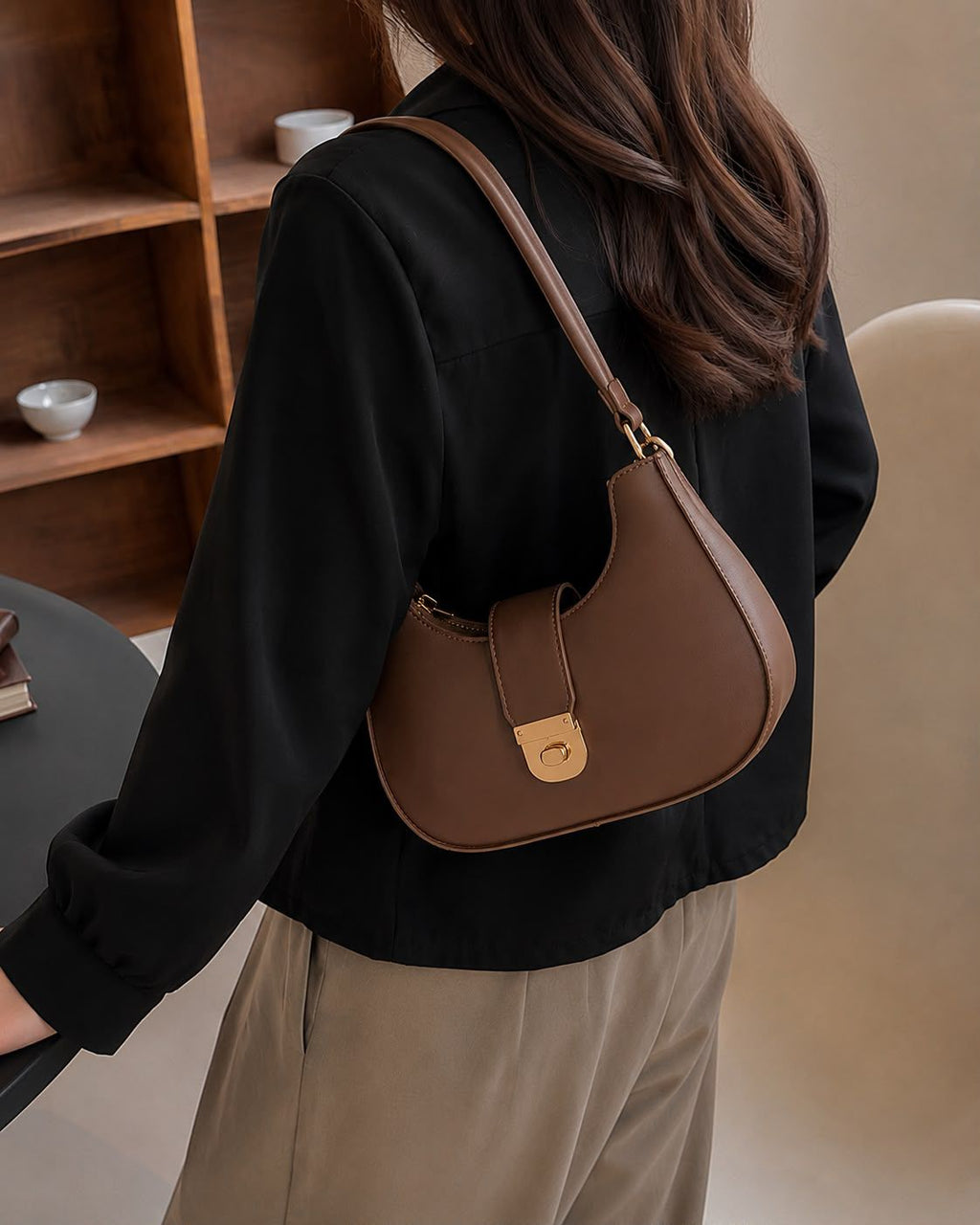 Premium Edition Half-Moon Handbag – Luxury Daily Essential